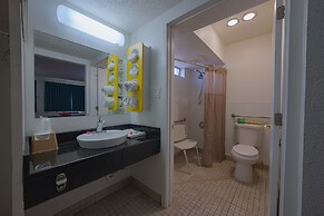 OYO Hotel St. Helens, OR