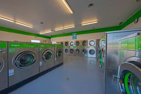 OYO Hotel St. Helens, OR