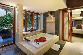 Royal Kamuela Villas & Suites at Monkey Forest, Ubud - For Adults Only