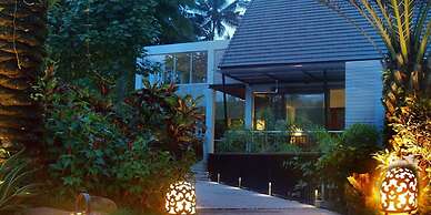 Royal Kamuela Villas & Suites at Monkey Forest, Ubud - For Adults Only