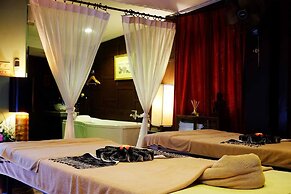 Zantiis Ndol Villas