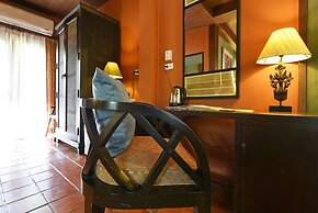 Zantiis Ndol Villas