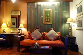 Zantiis Ndol Villas