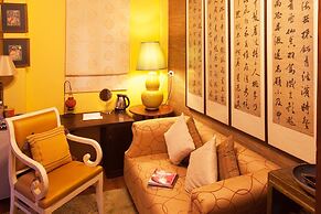 Zantiis Ndol Villas