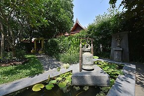 Zantiis Ndol Villas