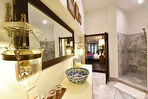 Zantiis Ndol Villas