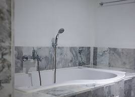 Zantiis Ndol Villas
