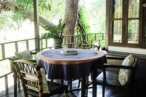 Zantiis Ndol Villas