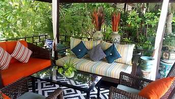 Zantiis Ndol Villas