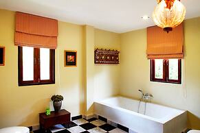 Zantiis Ndol Villas