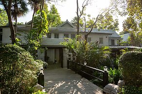 Zantiis Ndol Villas