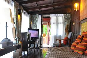 Zantiis Ndol Villas