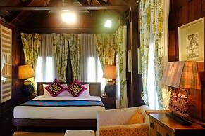 Zantiis Ndol Villas