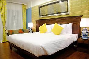 Zantiis Ndol Villas
