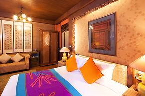 Zantiis Ndol Villas