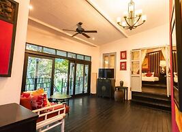 Zantiis Ndol Villas