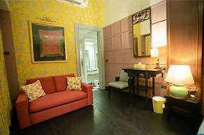 Zantiis Ndol Villas