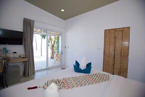 Lime & Soda Beachfront Resort