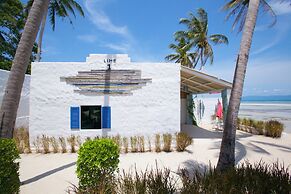 Lime & Soda Beachfront Resort