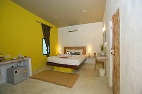 Lime & Soda Beachfront Resort