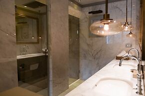 Yacht Classic Hotel - Boutique Class