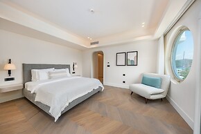 Yacht Classic Hotel - Boutique Class