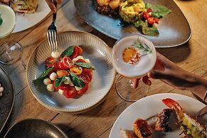 Yacht Classic Hotel - Boutique Class