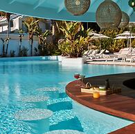 Yacht Classic Hotel - Boutique Class