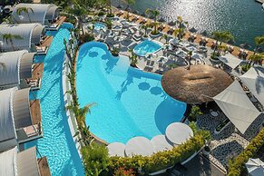 Yacht Classic Hotel - Boutique Class