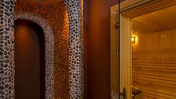 Yacht Classic Hotel - Boutique Class