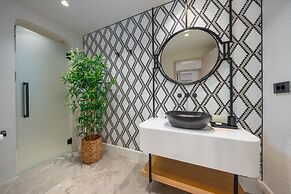 Yacht Classic Hotel - Boutique Class