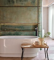 Yacht Classic Hotel - Boutique Class