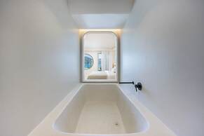 Yacht Classic Hotel - Boutique Class