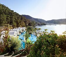 Yacht Classic Hotel - Boutique Class