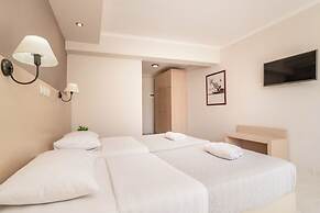 Karras Hotel