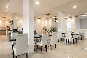 Karras Hotel