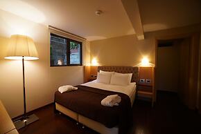 Deris Bosphorus Lodge