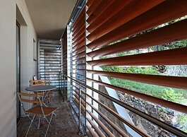 Deris Bosphorus Lodge