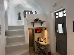 Theodora Suites - Adults Only