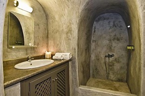 Theodora Suites - Adults Only