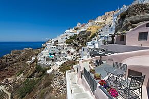 Theodora Suites - Adults Only