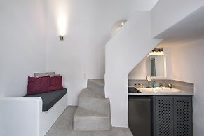 Theodora Suites - Adults Only