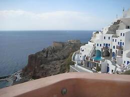 Theodora Suites - Adults Only