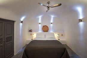 Theodora Suites - Adults Only