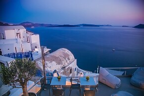 Theodora Suites - Adults Only