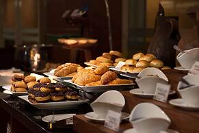 Best Western Mangga Dua Hotel and Residence