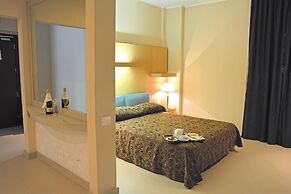 SHotel
