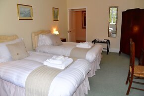 Newburgh House Bed & Breakfast