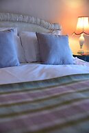 Newburgh House Bed & Breakfast