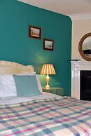Newburgh House Bed & Breakfast
